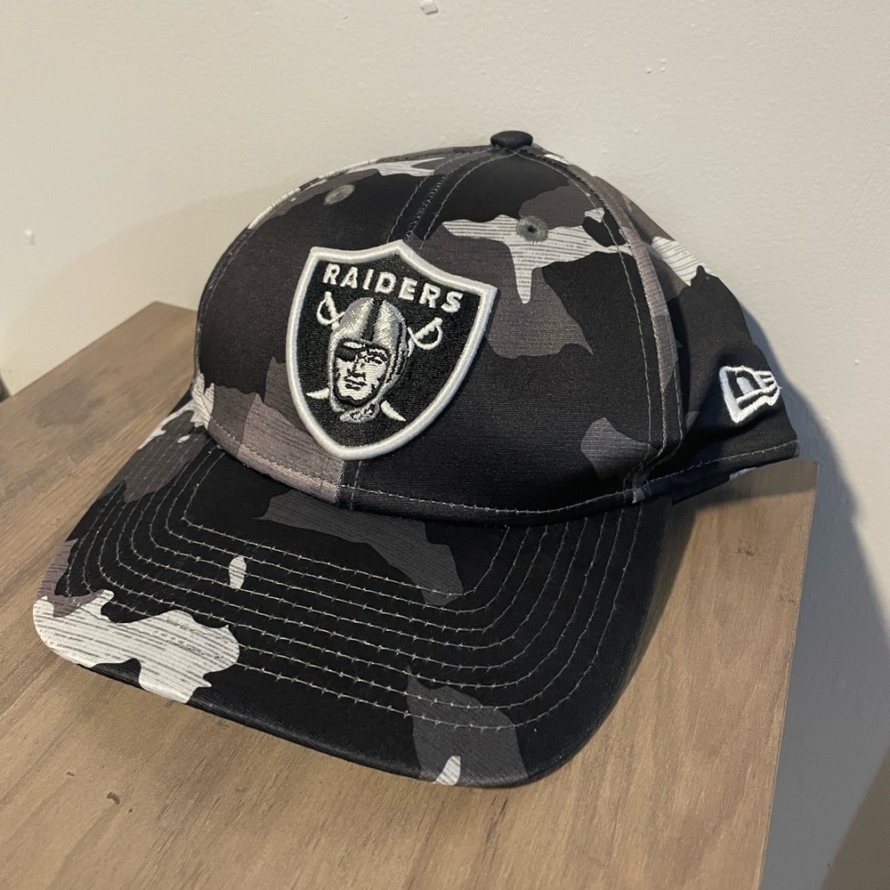 Raiders Hat Sideline On The Field Gear